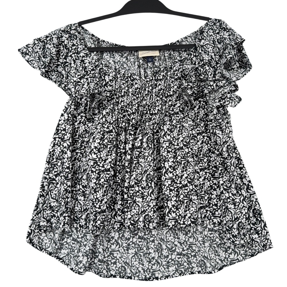 Universal‎ Thread Womens Small Black White Floral Smocked High Low Ruffle Top